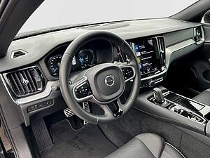 Volvo  Recharge T6 AWD R-Design Plug-In Hybrid 19'' ACC Panorama Harman SHZ StandHZG